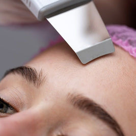 Pulizia del viso personalizzata con multifunzione Medika